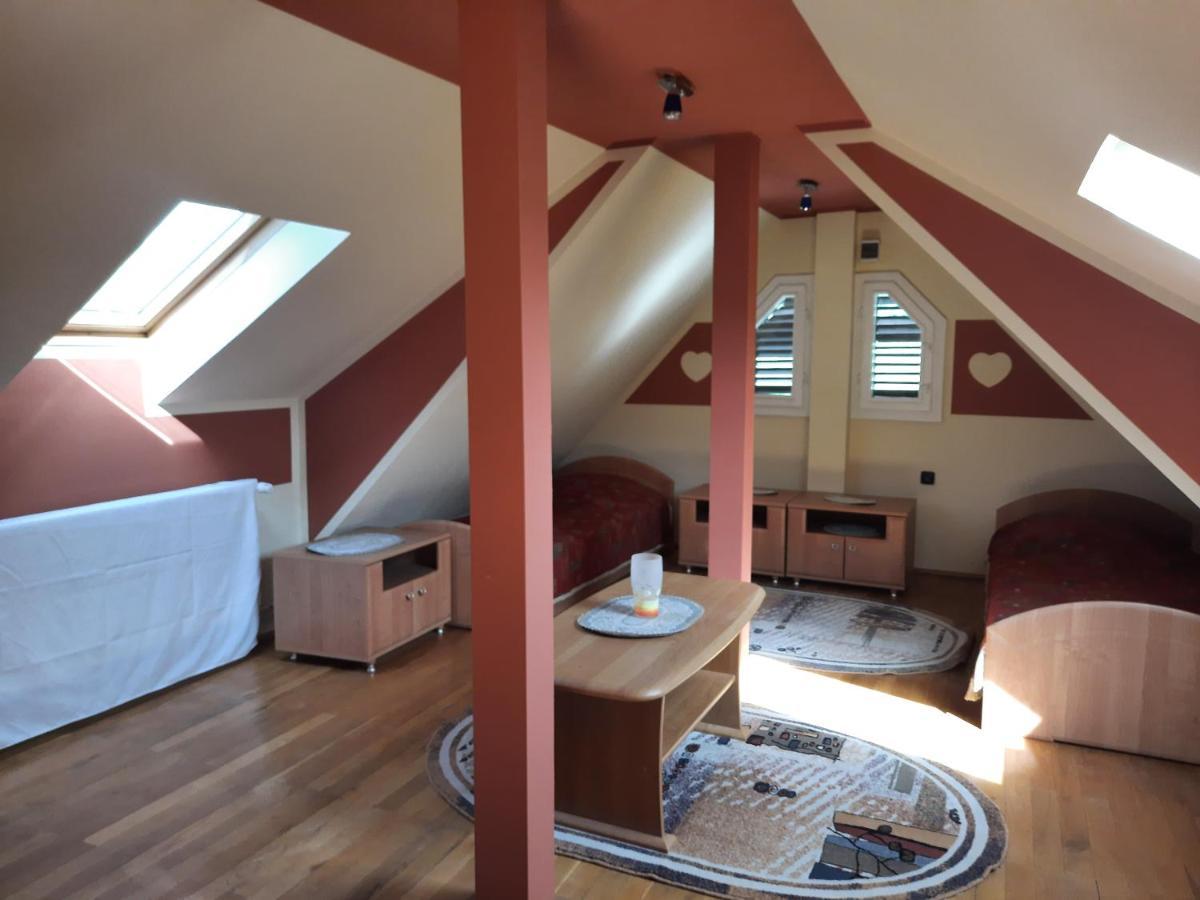 Antal Apartmans Lunca De Sus Kulcsoshaz Gyimesfelsolok Exteriör bild